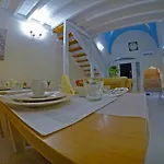 A Casa Tu Zi Melu Nocleg ze śniadaniem