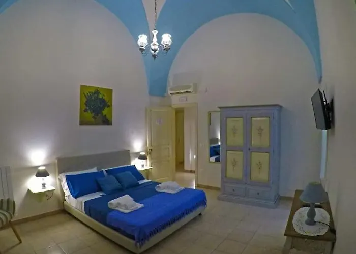 A Casa Tu Zi Melu Bed & Breakfast Felline