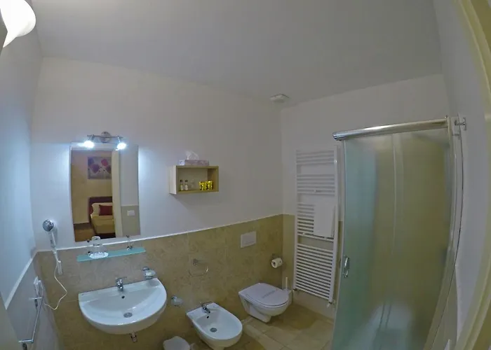 Bed & Breakfast A Casa Tu Zi Melu Felline