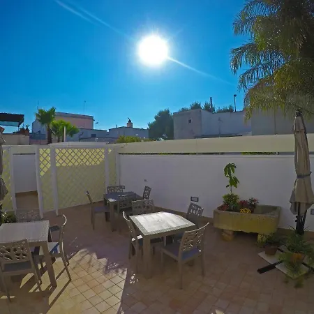 Bed and Breakfast A Casa Tu Zi Melu Felline