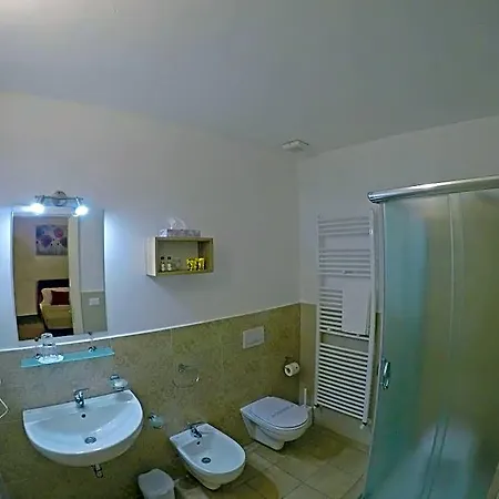 A Casa Tu Zi Melu Felline