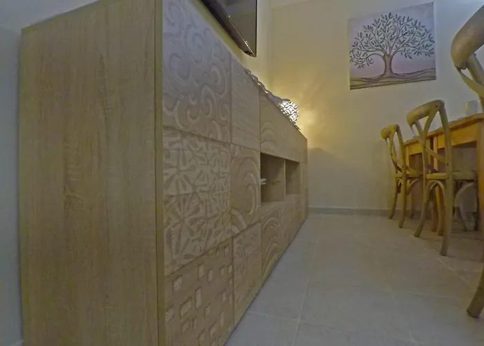 A Casa Tu Zi Melu Felline